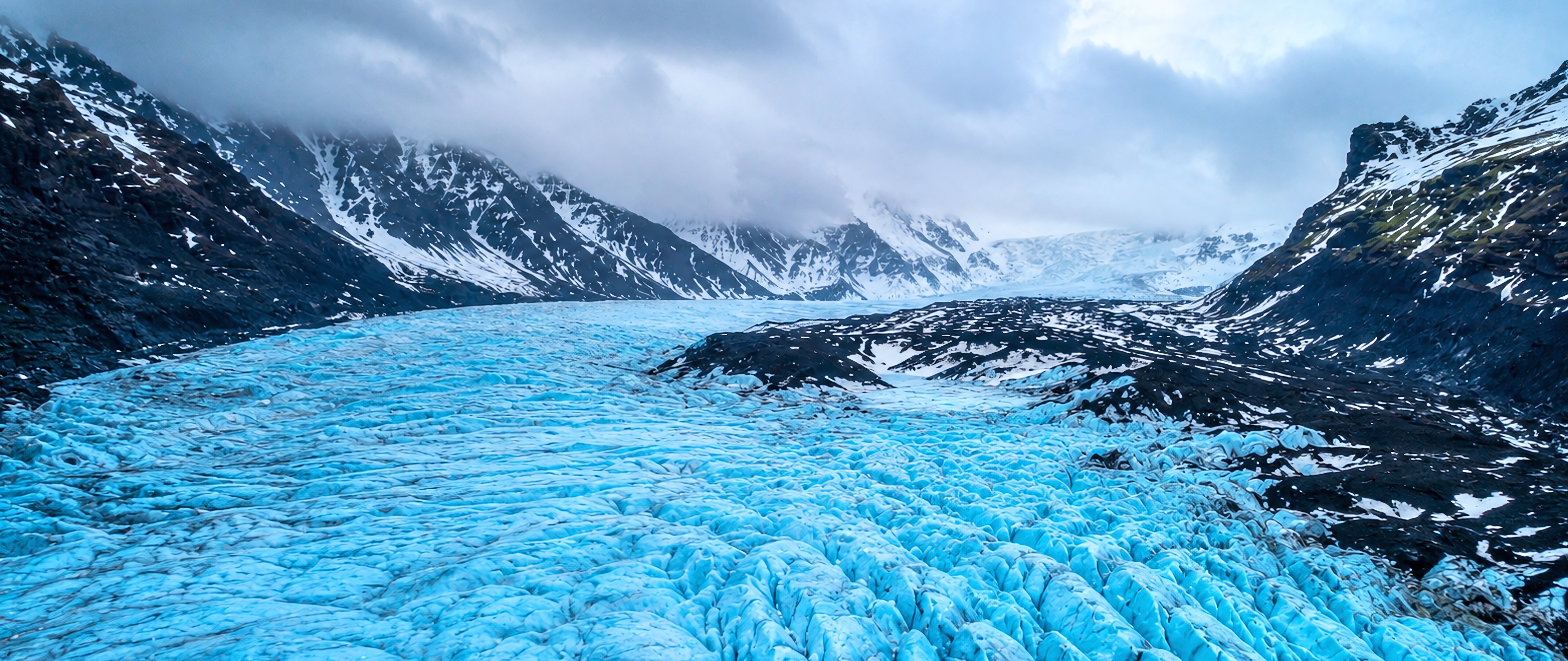 Iceland Glacier and Mountains - 5K2K UltraWide 21:9 wallpapers in 5120x2160 resolution