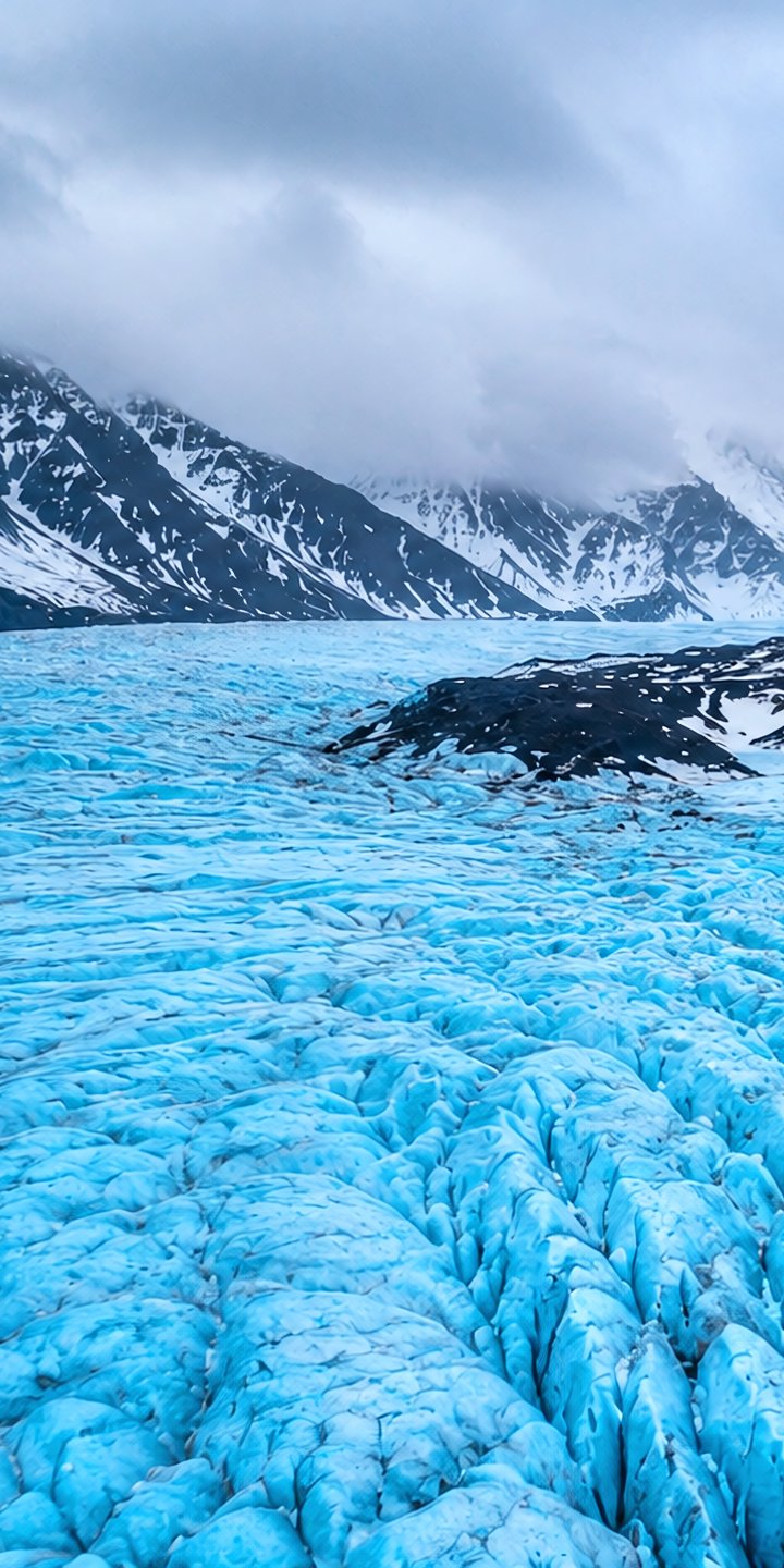Iceland Glacier and Mountains - Wallpapers for Samsung Galaxy A03s, Xiaomi Redmi 7A, POCO C3 in 720x1440 resolution