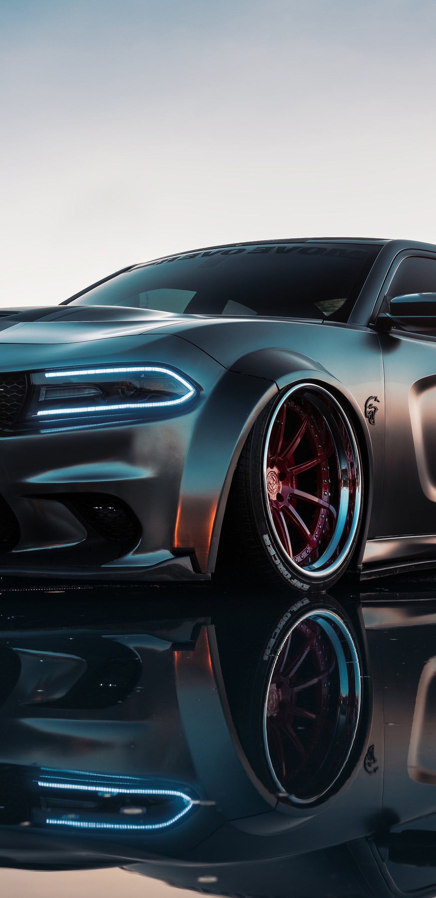 Silver Dodge Charger Hellcat - Wallpapers for Samsung Galaxy S8/S8+/Note 8/S9/S9+/Note 9 in 1440x2960 resolution
