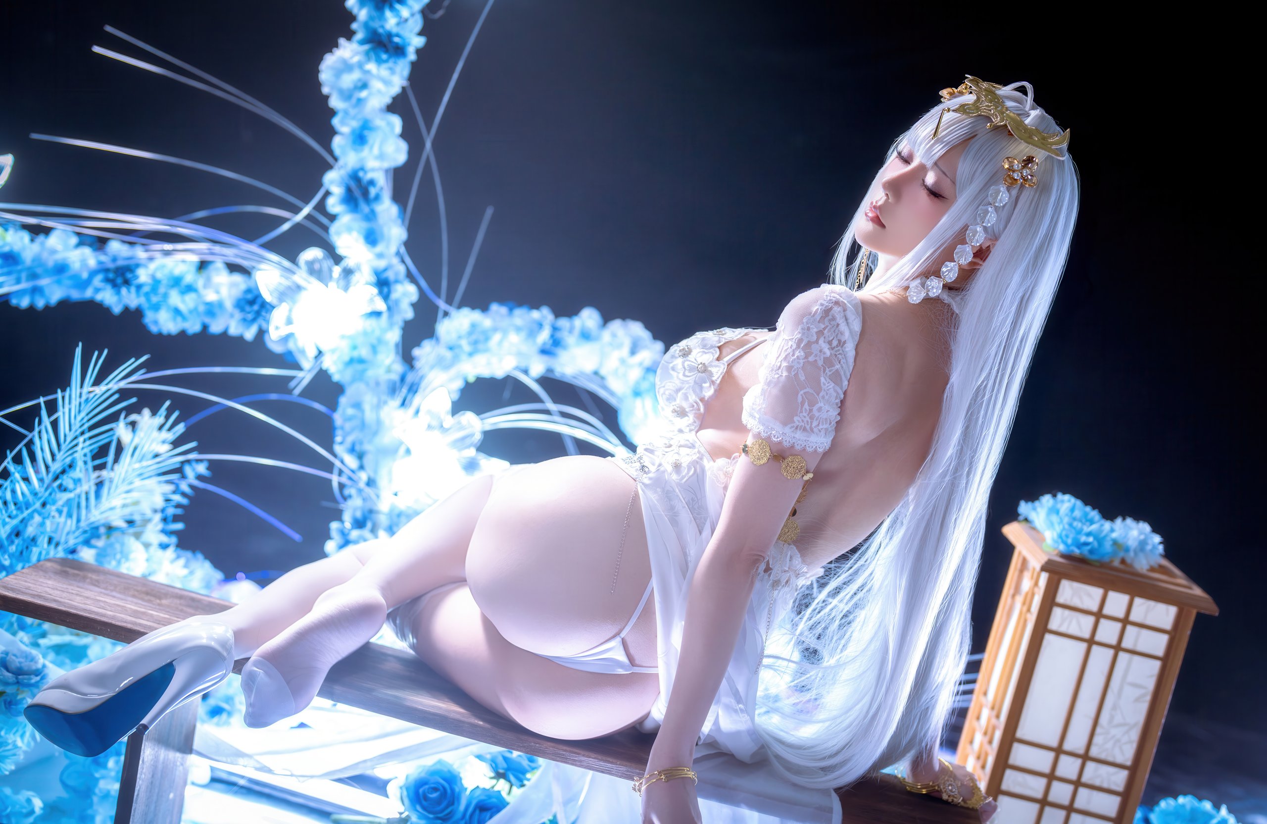 Hoshilily in white lace lingerie - Wallpapers for Apple MacBook Air 13 M2″ in 2560x1664 resolution