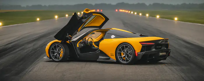 UltraWide 32:9 обои (5120x1440): Zenvo Aurora Tur, раздвижные двери, асфальт, дорога
