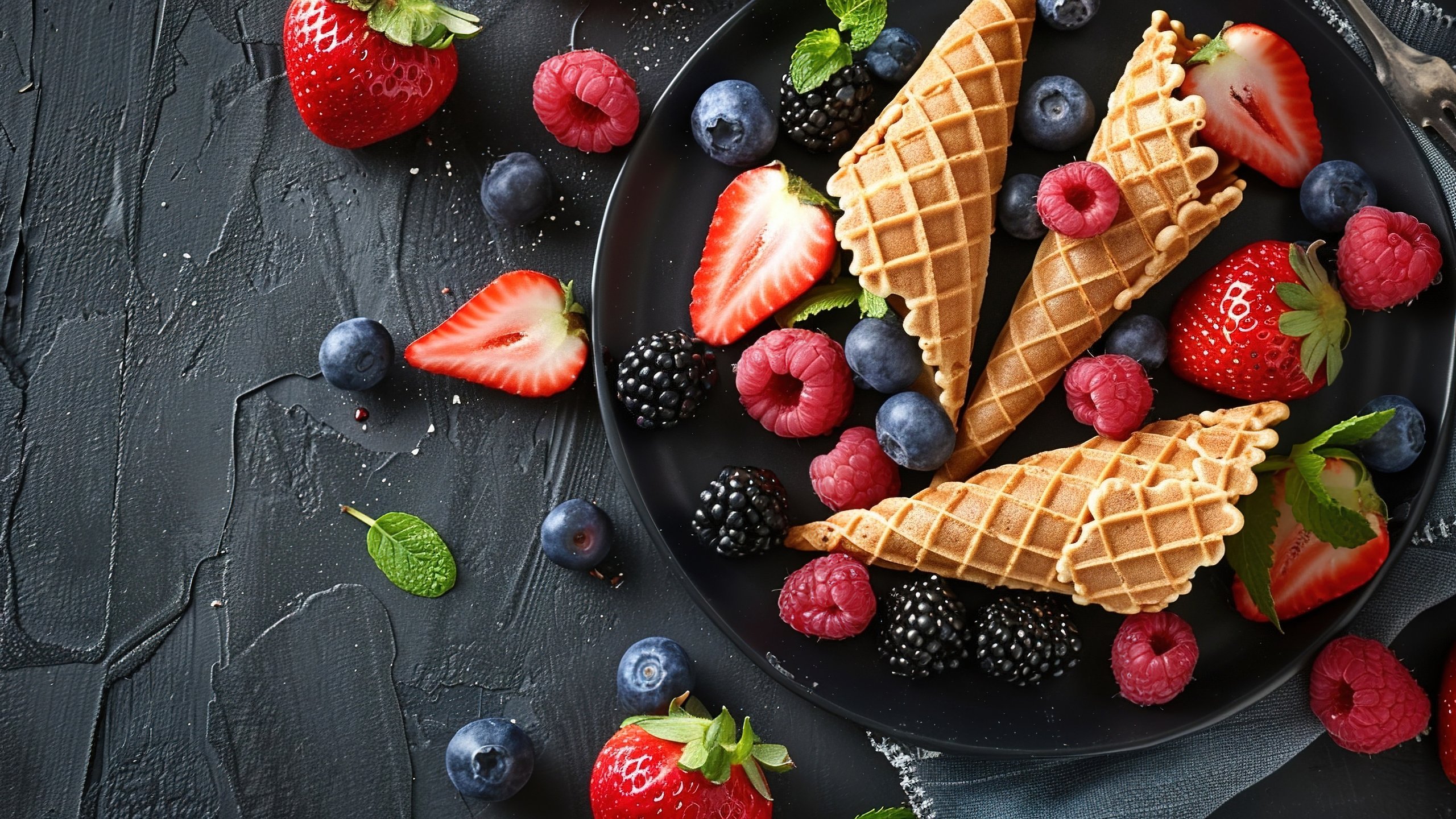 Waffle Cones and Berries - 2K Quad HD wallpapers in 2560x1440 resolution