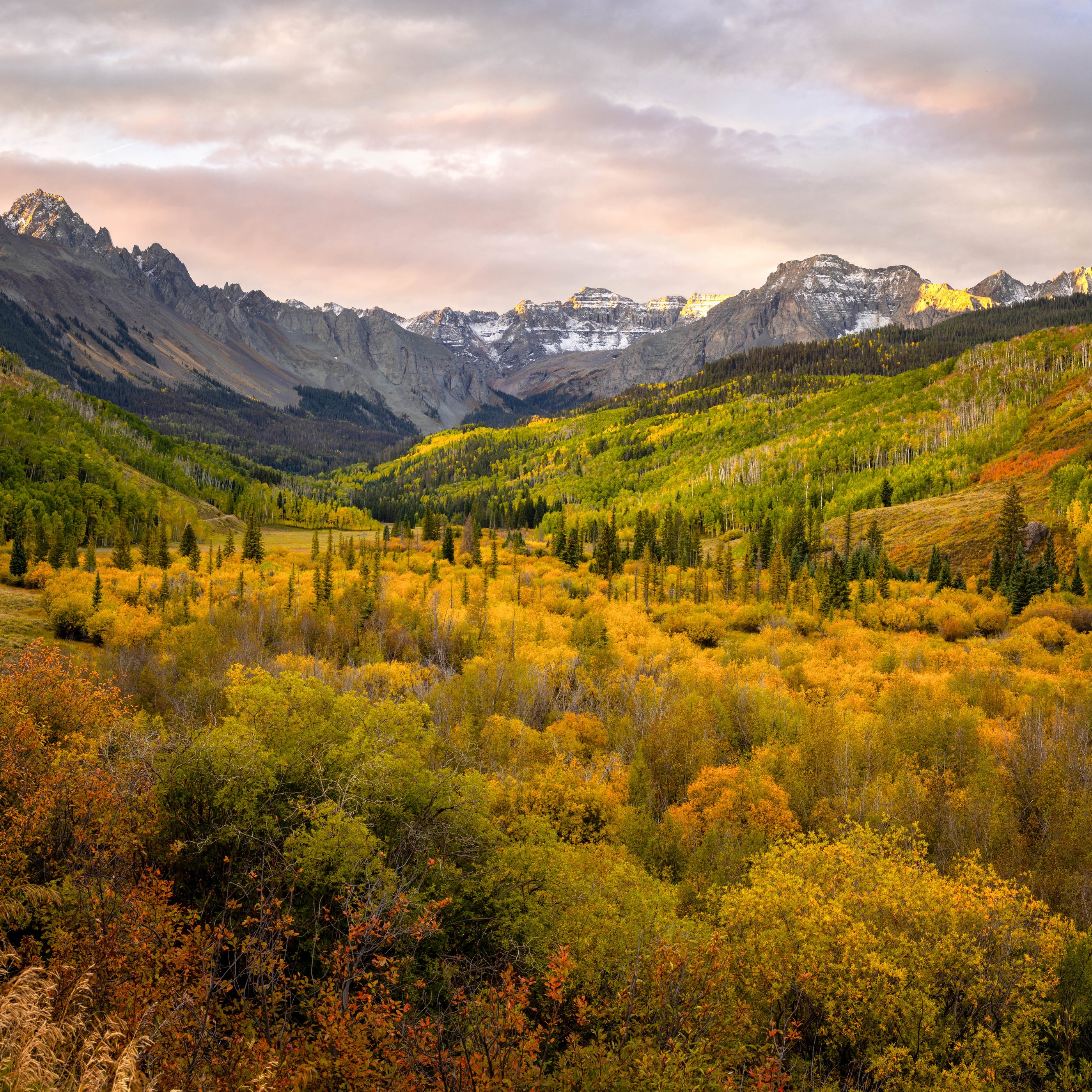 Colorado Autumn Mountains - Wallpapers for Samsung Galaxy Tab S9+ in 2800x2800 resolution