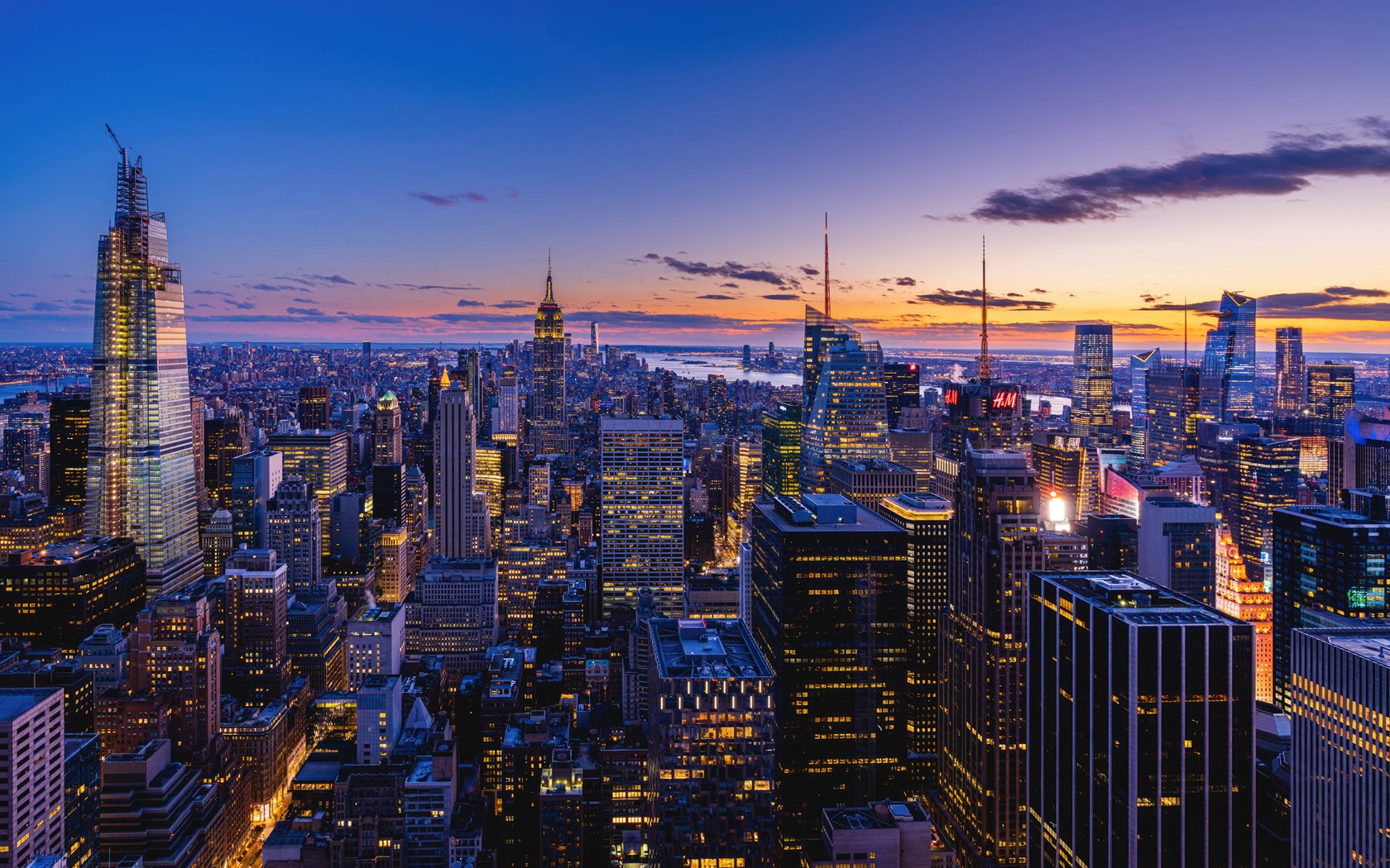 Evening New York with skyscrapers - WSXGA+ wallpapers in 1680x1050 resolution