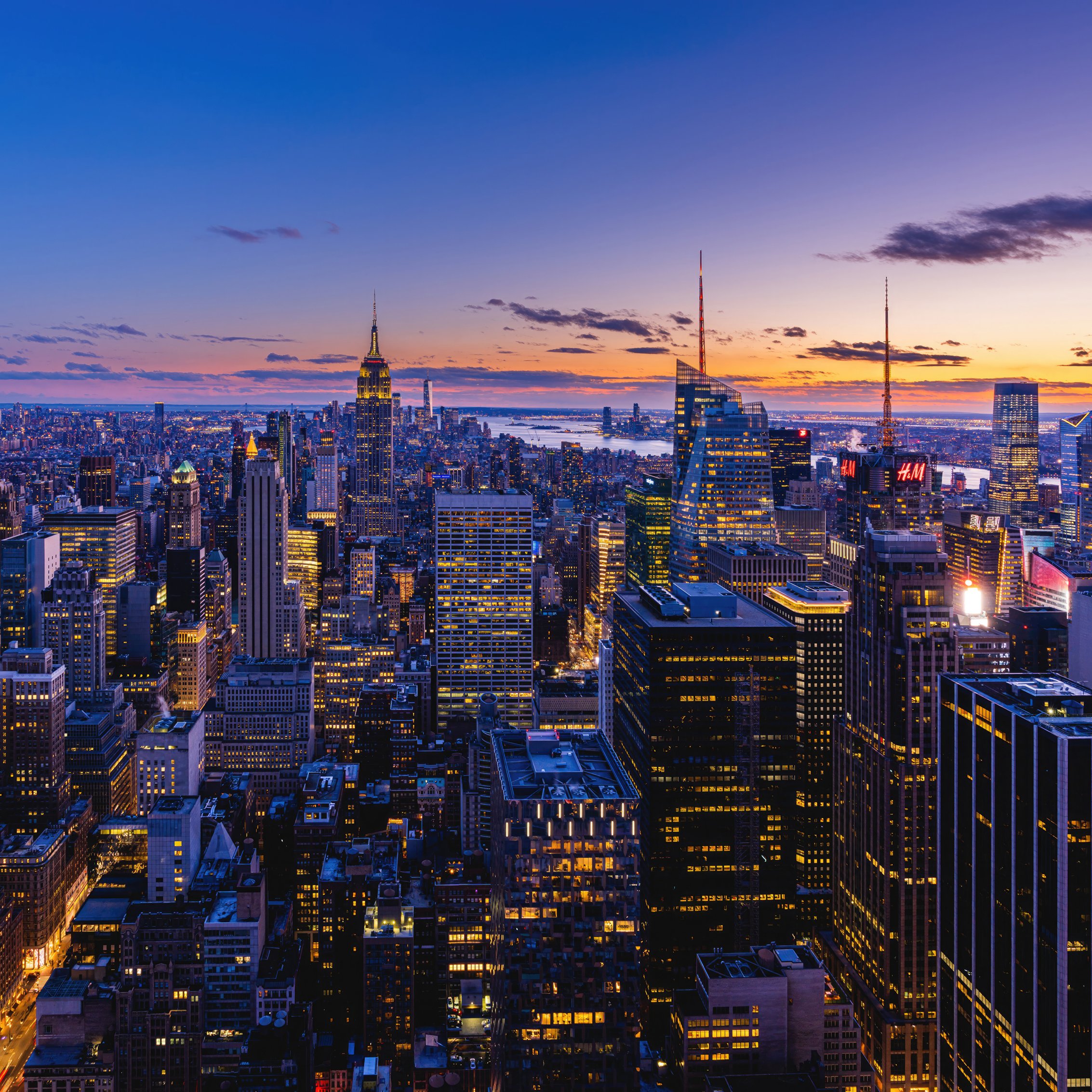 Evening New York with skyscrapers - Wallpapers for iPad mini 8.3″ in 2266x2266 resolution