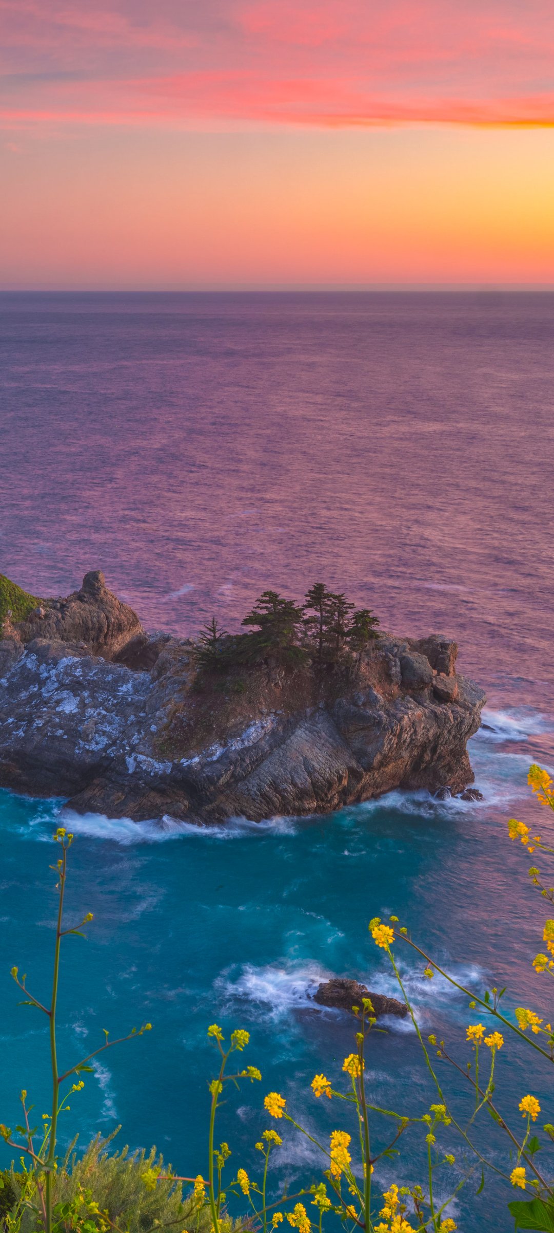 Waterfall over the gulf in California - Wallpapers for Samsung Galaxy M55, POCO M4/X4/X5, Xiaomi Redmi 12/13/Note 13/Note 14/Note 14S in 1080x2400 resolution