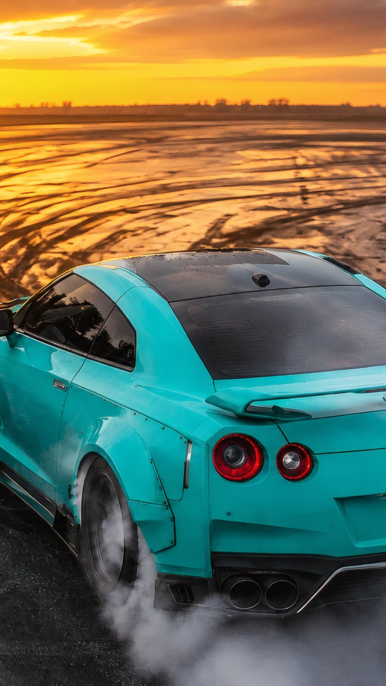 Дрифт Nissan GTR R35 - Обои для iPhone 6/6S/7/8/SE2/SE3 в разрешении 750x1334