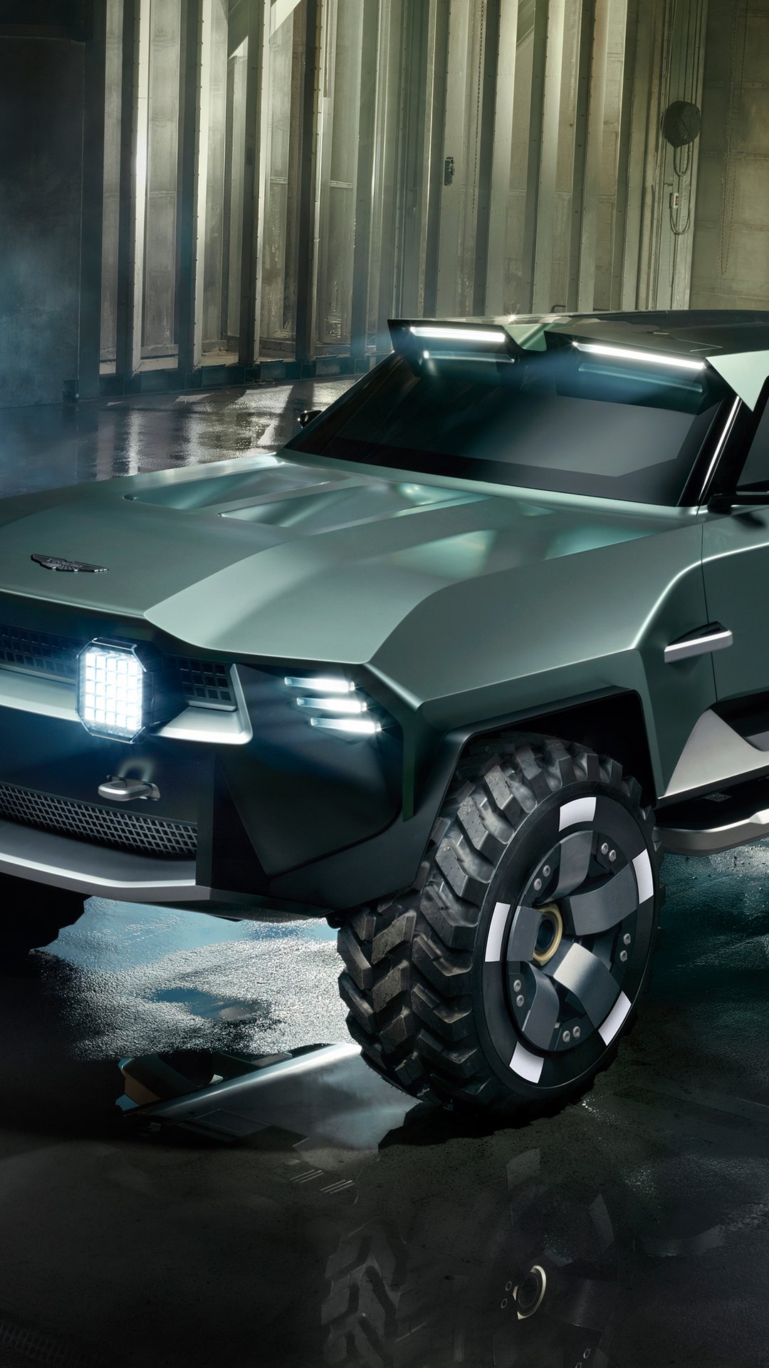 Футуристичный Aston Martin Dreadnought - Обои для Samsung, Honor, Sony в разрешении 1080x1920