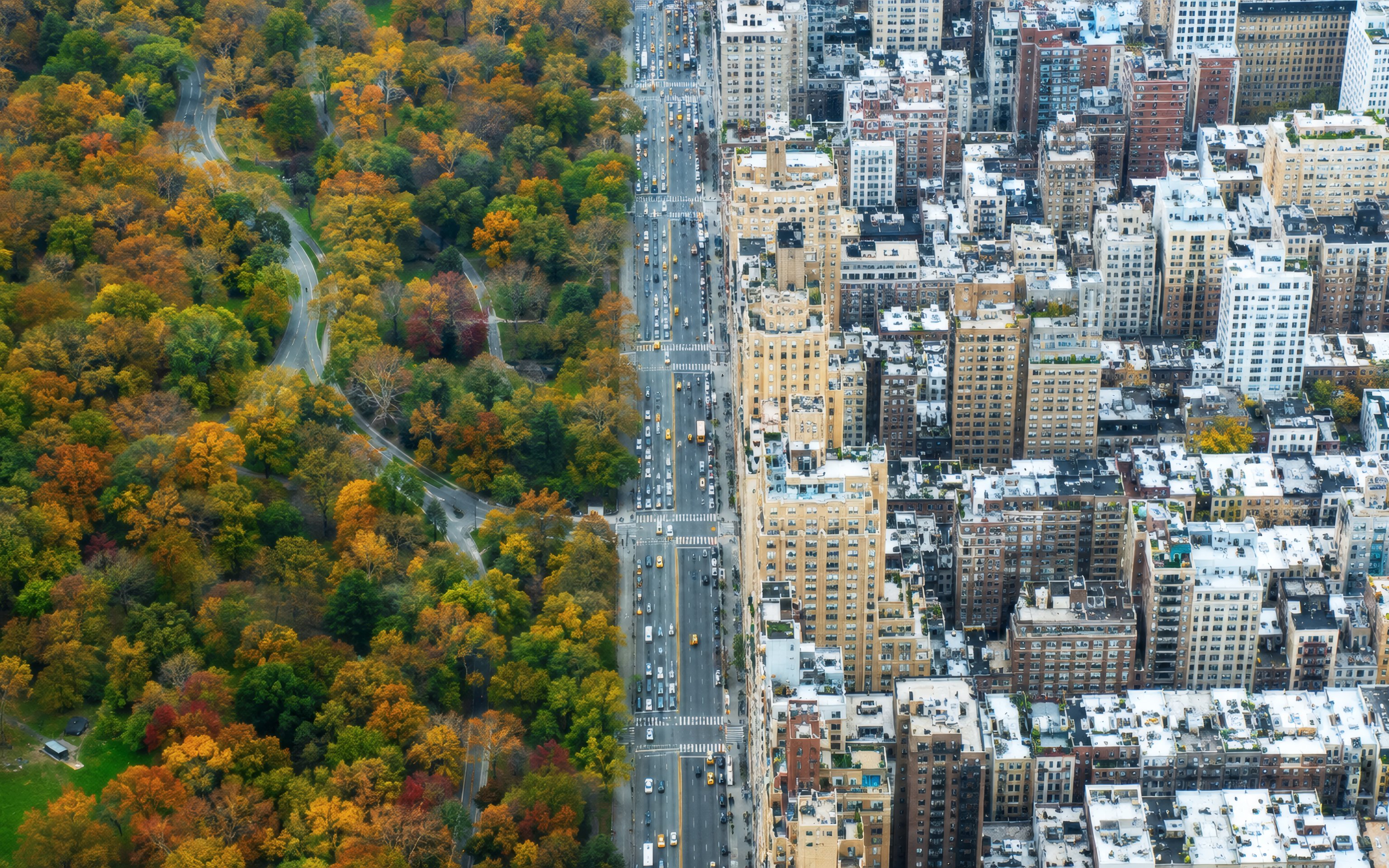 Central Park and Manhattan Skyline - Wallpapers for Apple MacBook 16″ in 3072x1920 resolution