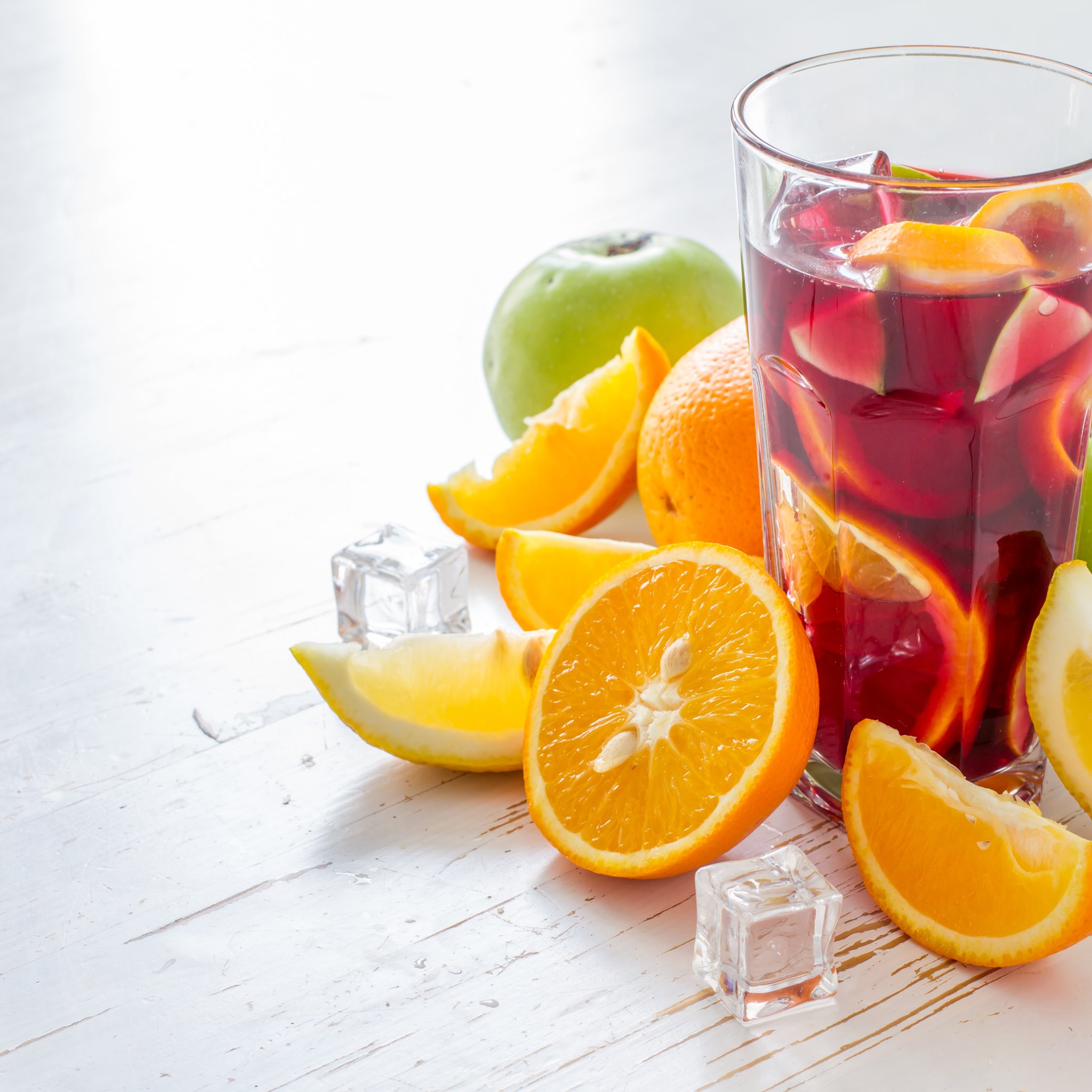 Fruit cocktail with orange - Wallpapers for iPad Retina in 2048x2048 resolution