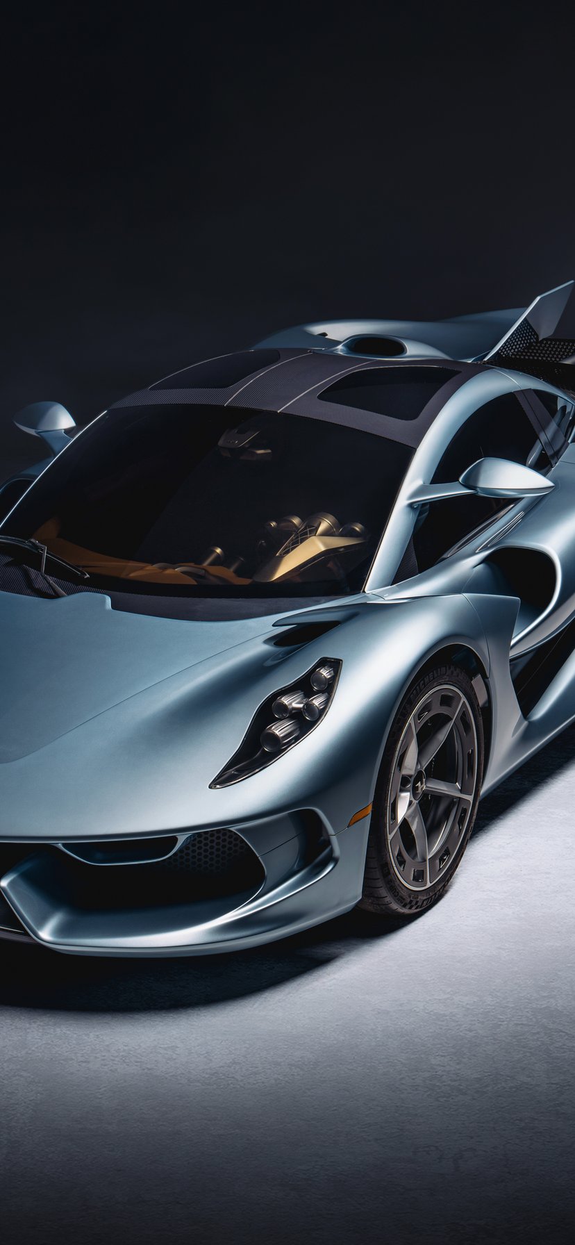 Футуристичный Hennessey Blackbird - Обои для iPhone 11/XR в разрешении 828x1792