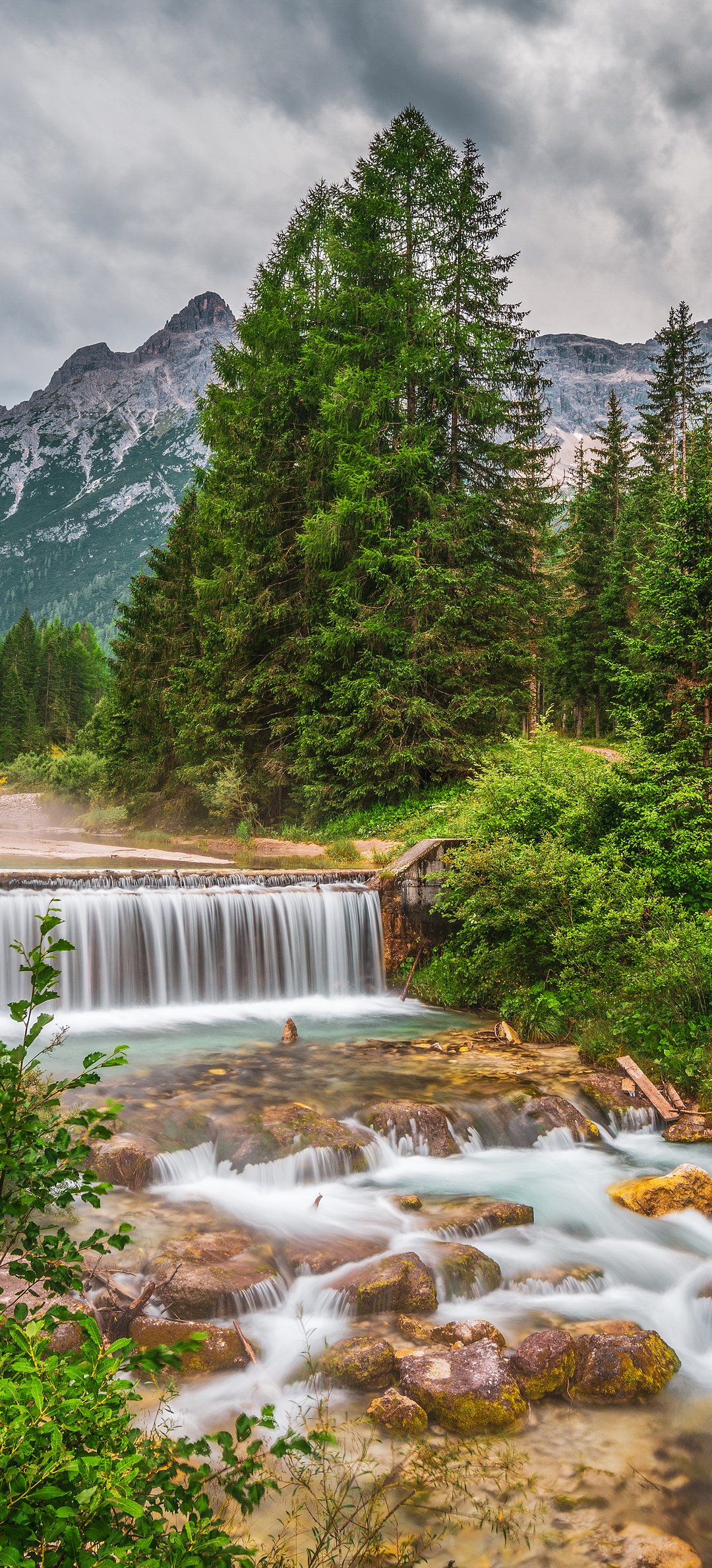 Forest Waterfall in Mountain Landscape - Wallpapers for Honor/Huawei in 1080x2376 resolution