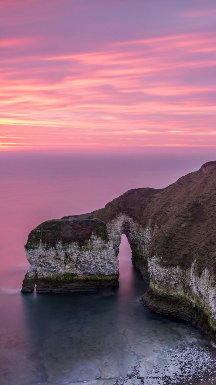 Drinking Dinosaur Rock at Sunset - Wallpapers for Samsung/LG in 720x1280 resolution