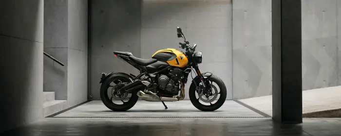 UltraWide 21:9 wallpapers (2560x1080): Triumph Trident 660, garage, floor, wall