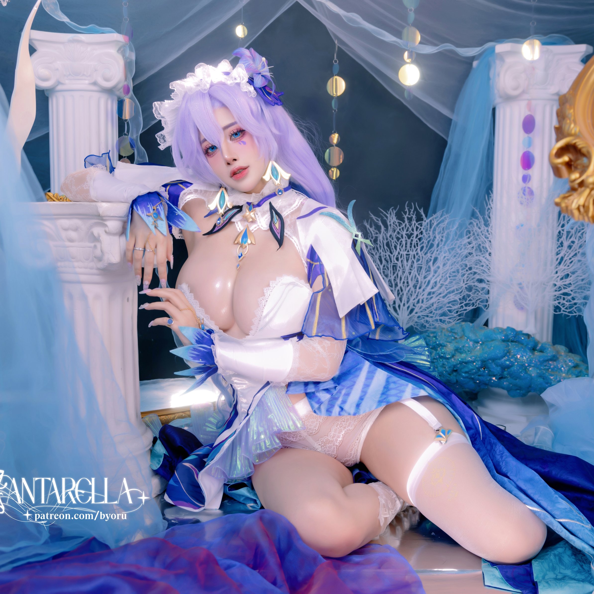 Gentle Byoru Cosplaying Cantarella - Wallpapers for iPad Pro 11″ in 2388x2388 resolution
