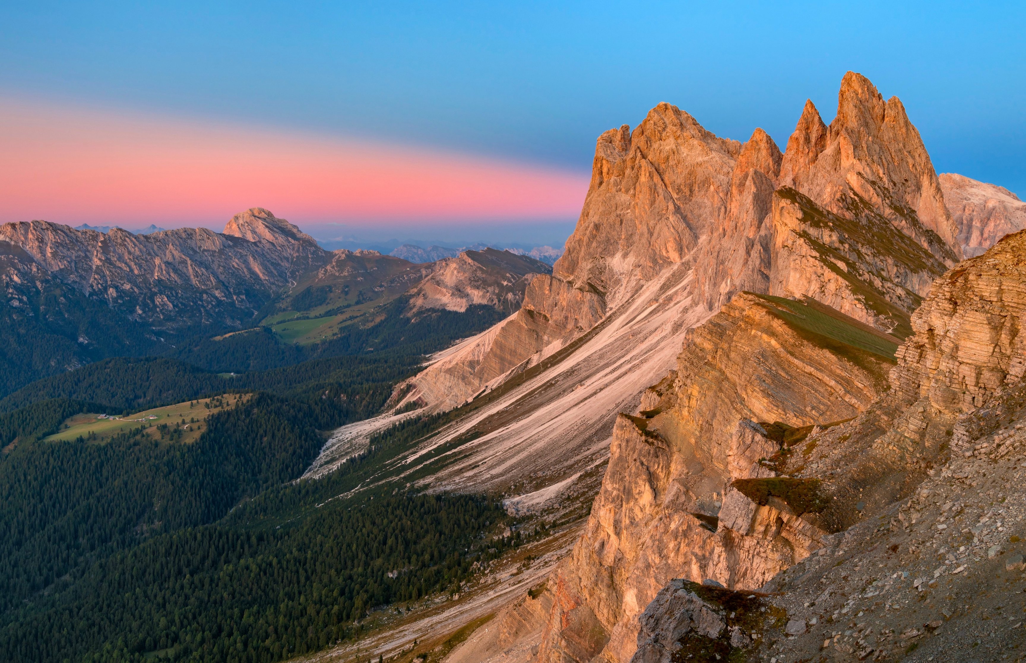 Dolomites Alps Valley at Sunset - Wallpapers for Apple MacBook 16.2″ in 3456x2234 resolution
