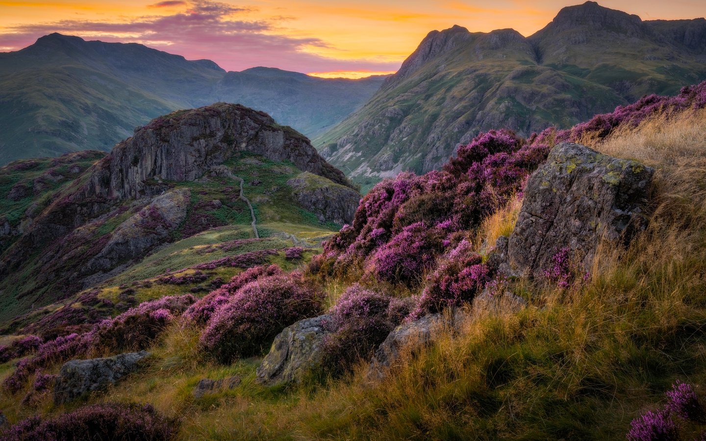 England Mountain Valley Sunset - WSXGA wallpapers in 1440x900 resolution