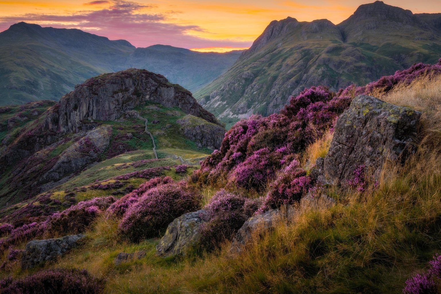 England Mountain Valley Sunset - Microsoft Surface 12.4″ wallpapers in 1536x1024 resolution