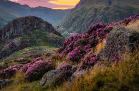 UXGA wallpapers (1600x1200): England, sunset, mountains, valley