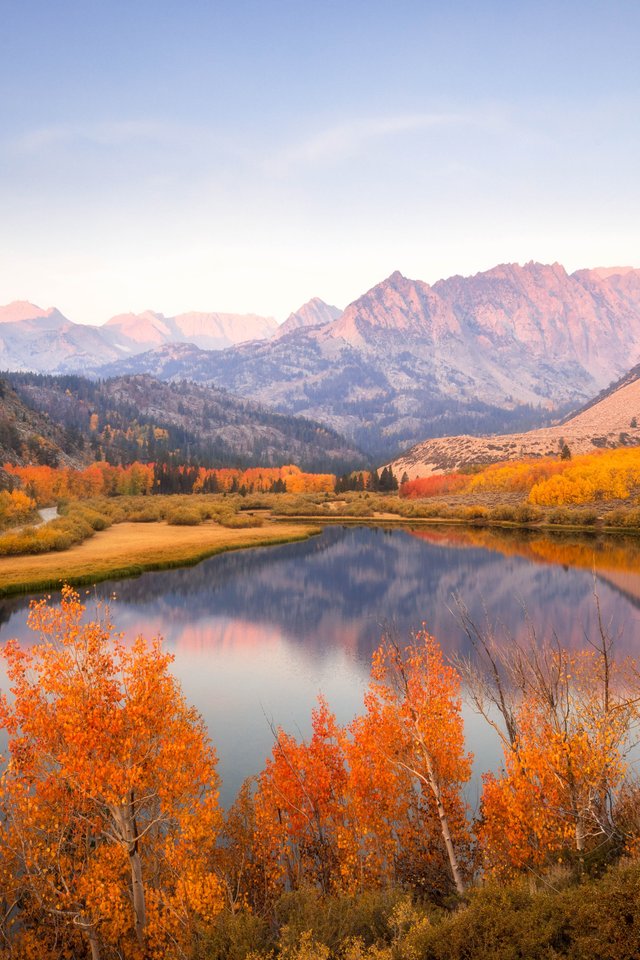Autumn Mountains and River Valley - Wallpapers for iPhone 4/4S in 640x960 resolution