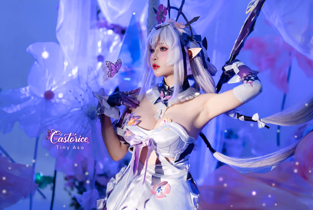 Tiny Asa in a Castorice costume from Honkai: Star Rail — desktop and phone wallpaper, free download