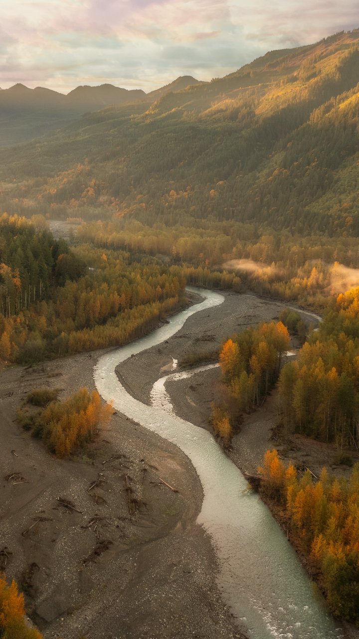 Mountains and a winding stream in autumn - Wallpapers for Samsung/LG in 720x1280 resolution