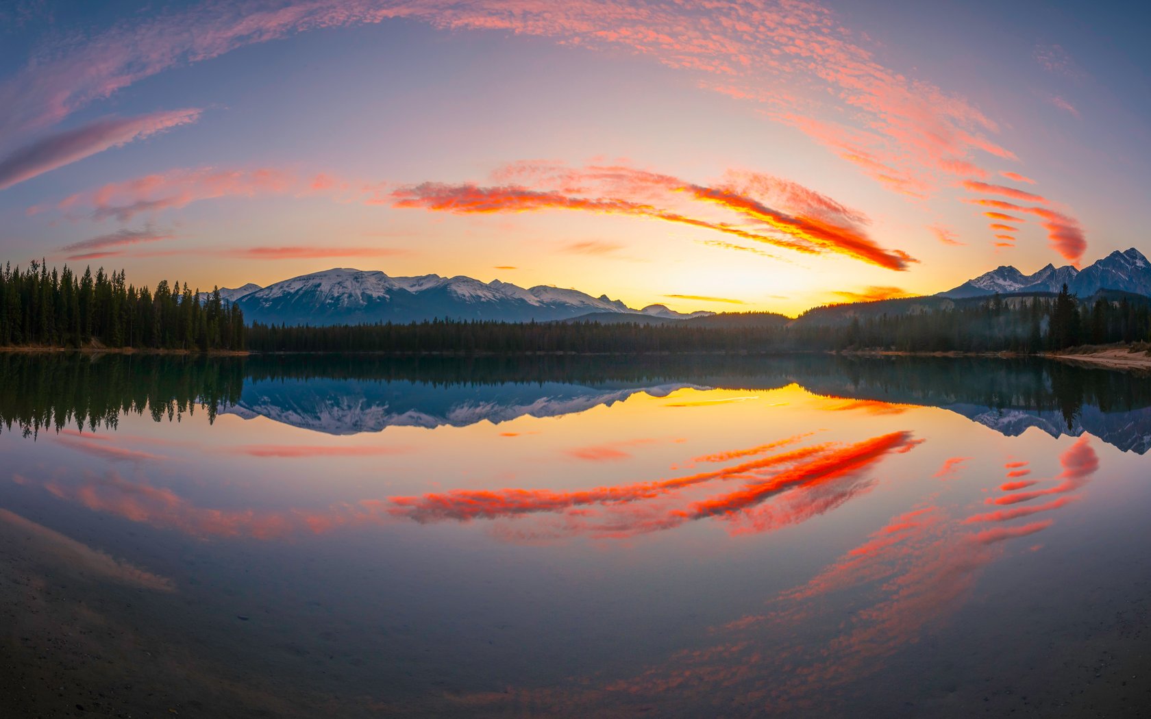 Alberta Mountain Lake at Sunset - WSXGA+ wallpapers in 1680x1050 resolution
