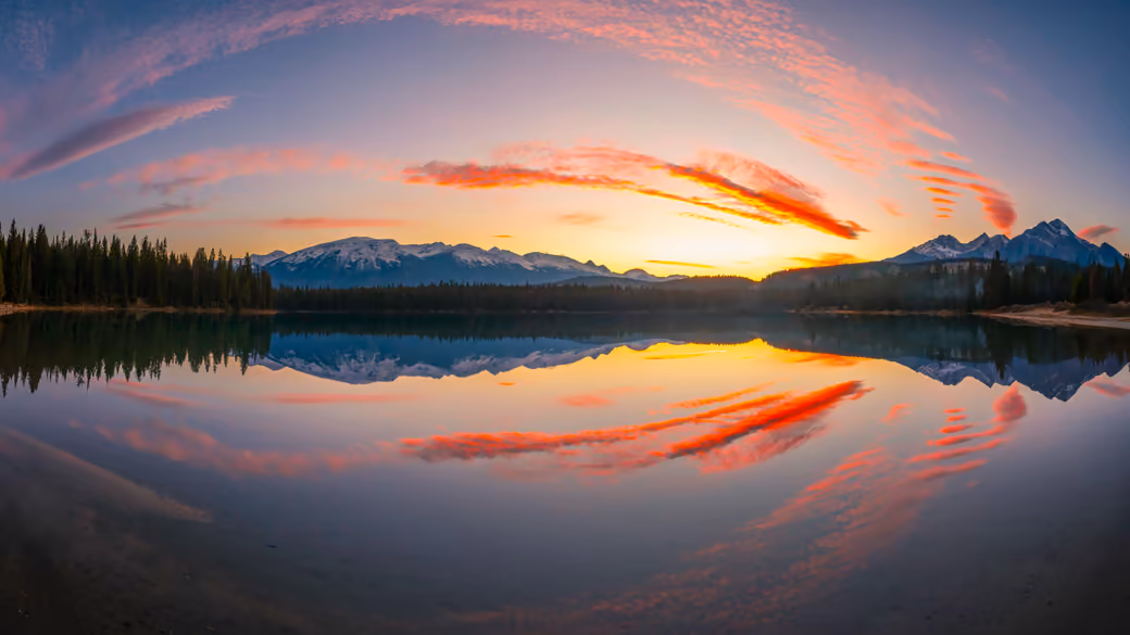 Alberta Mountain Lake at Sunset - Wallpapers for Samsung/Xiaomi in 2000x2000 resolution