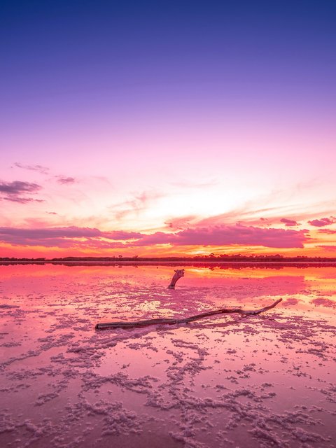 Red Sunset Over Australias Coast - Wallpapers for HTC/BlackBerry in 480x640 resolution