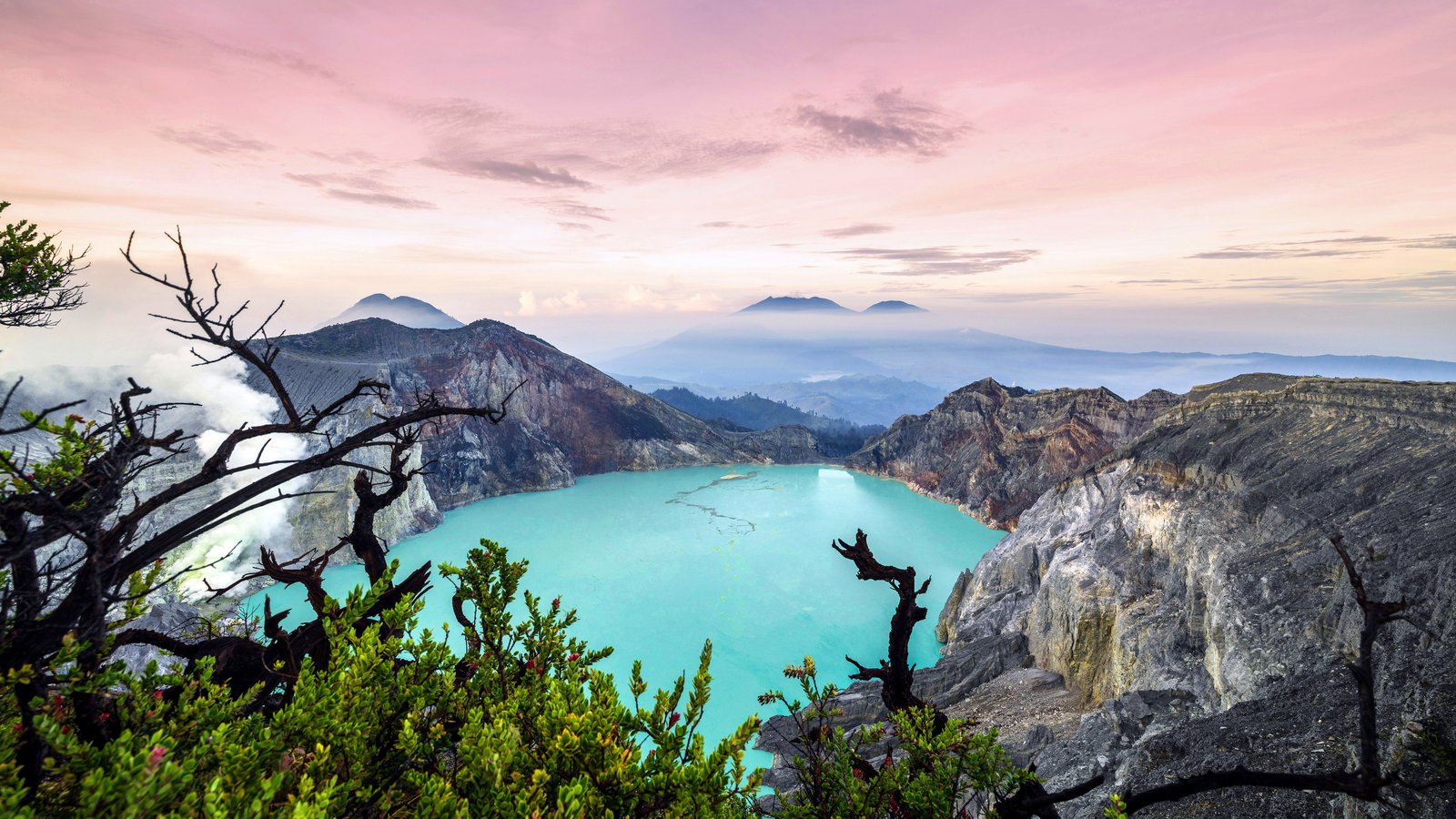 Turquoise lake in a crater on Java Island - wXGA++ wallpapers in 1600x900 resolution