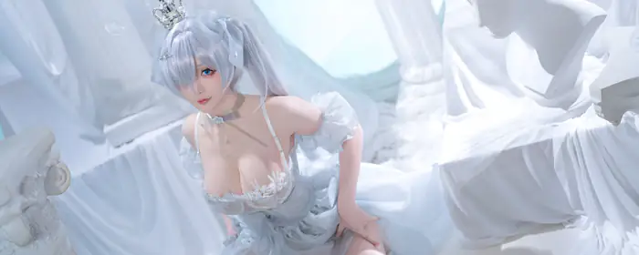 UltraWide 21:9 Model wallpapers (2560x1080): Hoshilily, Cinderella (Nikke), cosplay, crown