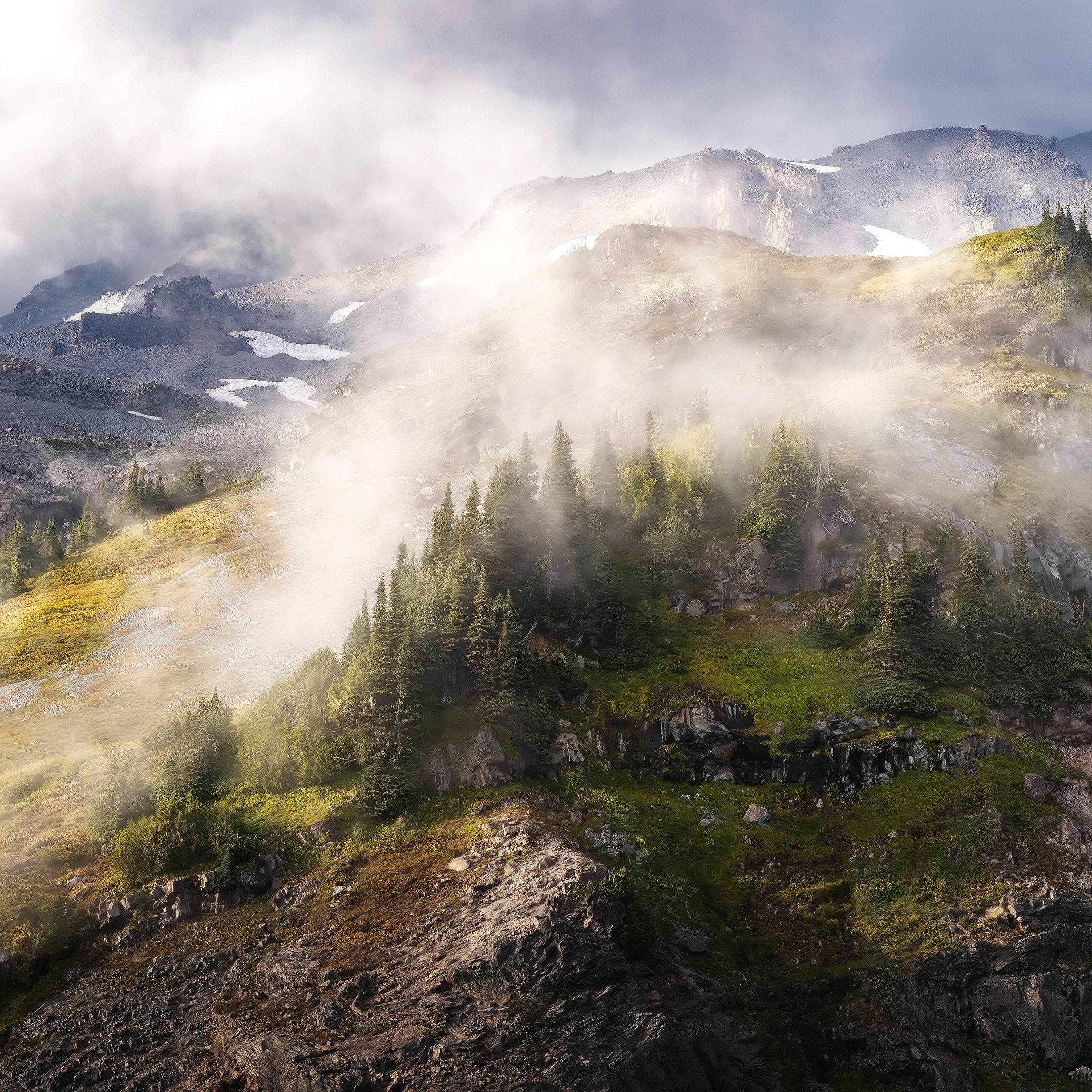 Washington State's Misty Mountain Landscape - Wallpapers for iPad 10.2″ in 2160x2160 resolution