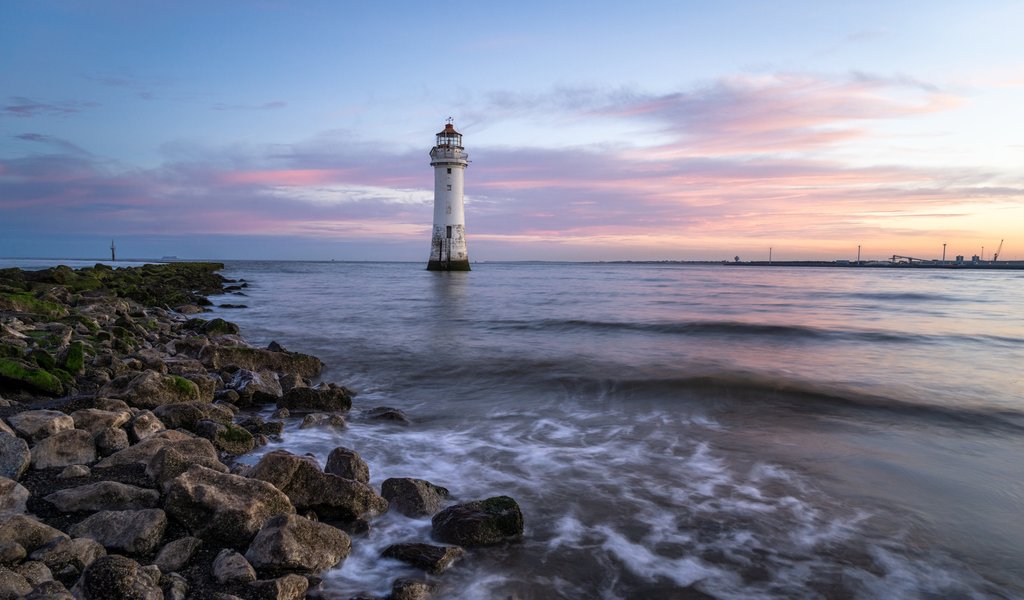 Lighthouse by the Sea at Sunset - WSVGA wallpapers in 1024x600 resolution
