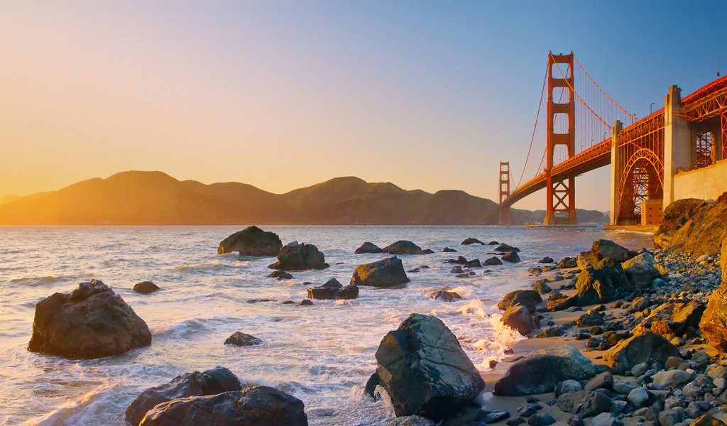 Golden Gate Bridge with calm ocean - WSVGA wallpapers in 1024x600 resolution