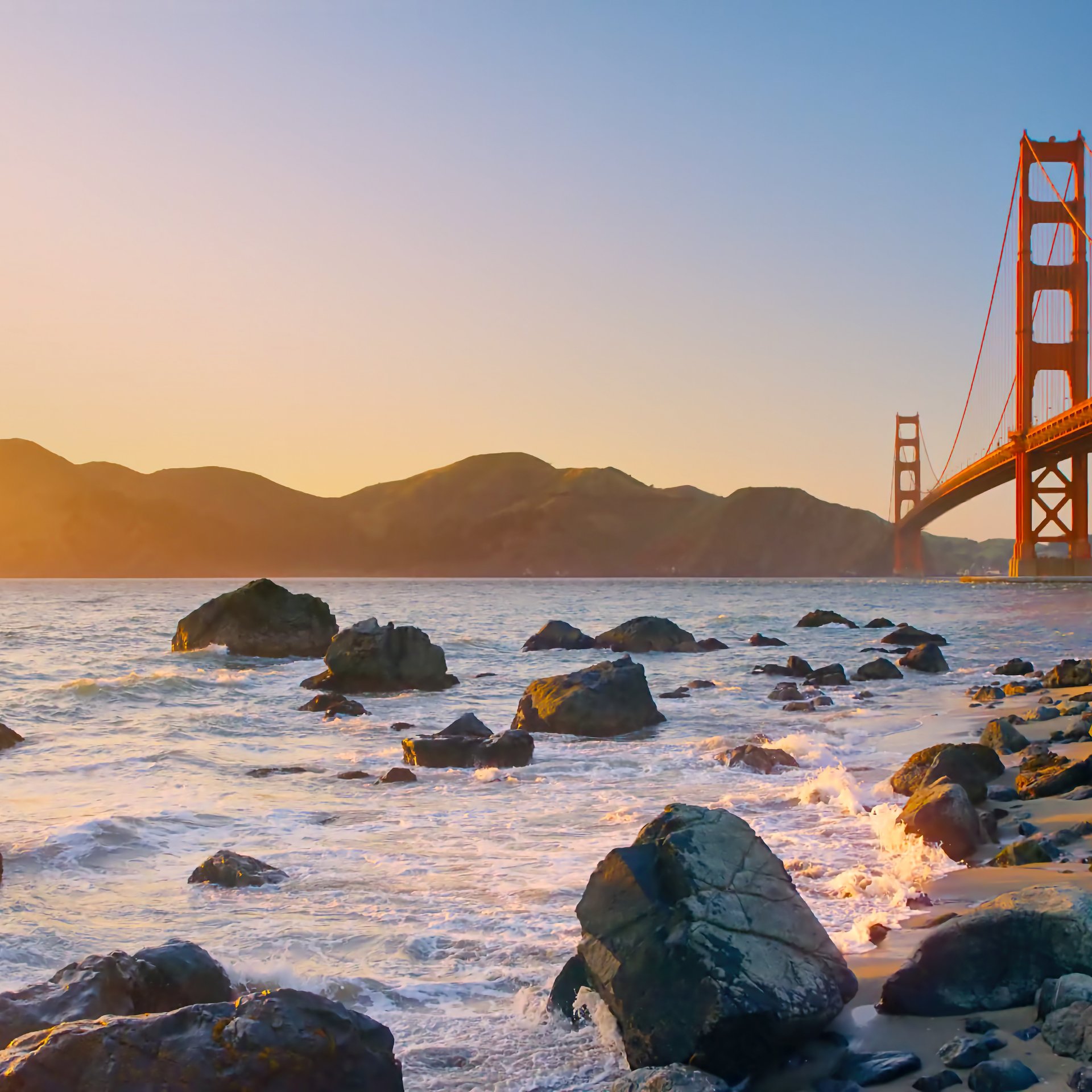 Golden Gate Bridge with calm ocean - Wallpapers for Samsung Galaxy Tab in 1920x1920 resolution