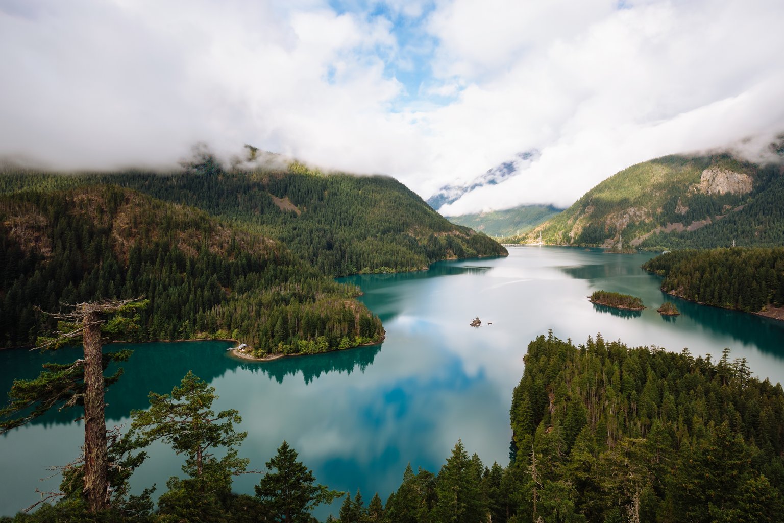 North Cascades Mountain Landscape - Microsoft Surface 12.4″ wallpapers in 1536x1024 resolution
