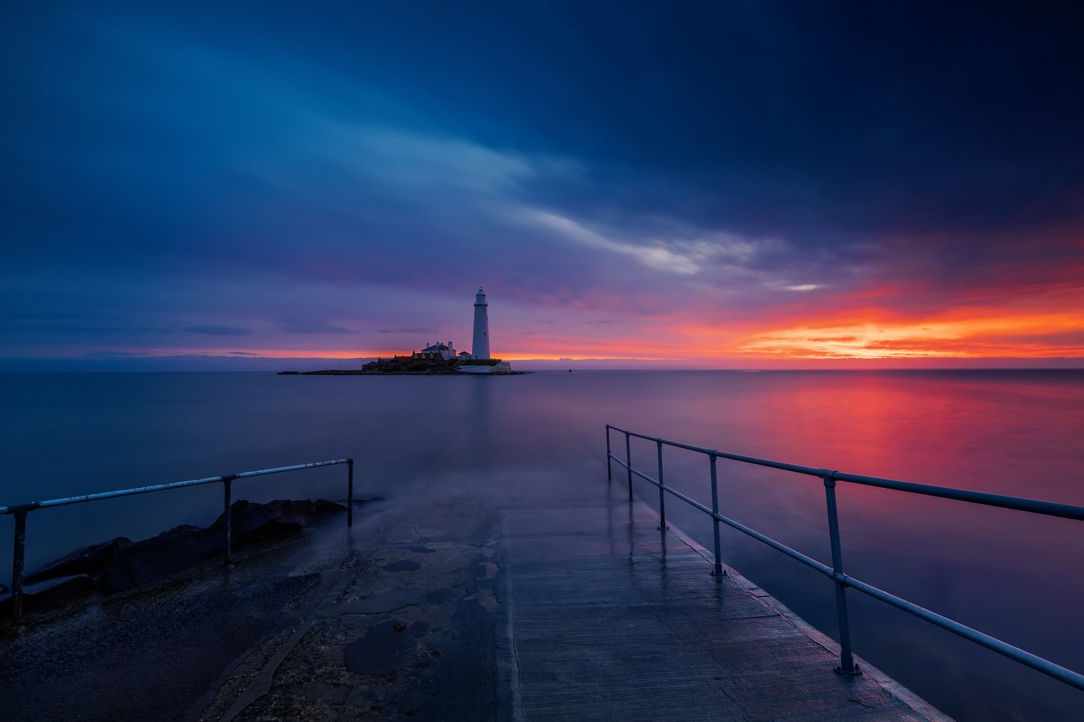 Lighthouse Over the Sunset Sea - Microsoft Surface 12.4″ wallpapers in 1536x1024 resolution