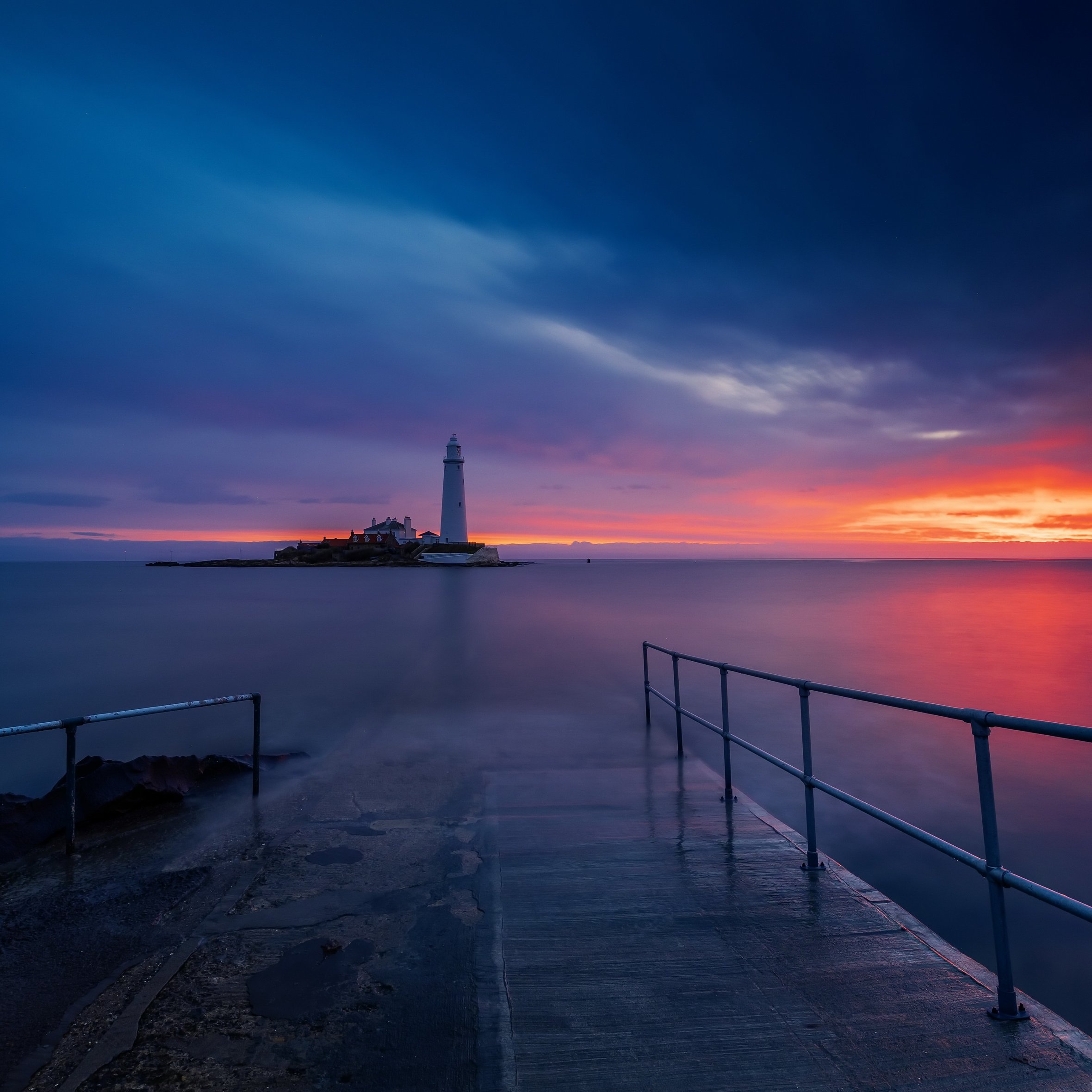 Lighthouse Over the Sunset Sea - Wallpapers for iPad Air 10.9″ in 2360x2360 resolution