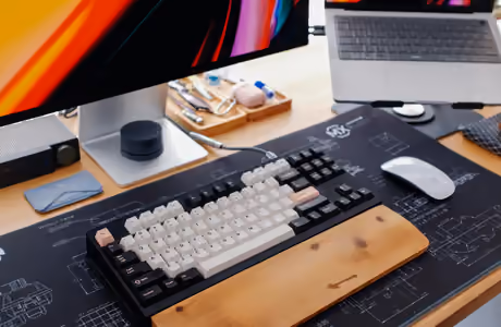 Обои мышь компьютерная для Samsung/Xiaomi (2000x2000): Apple Macbook, Apple iMac, монитор, клавиатура