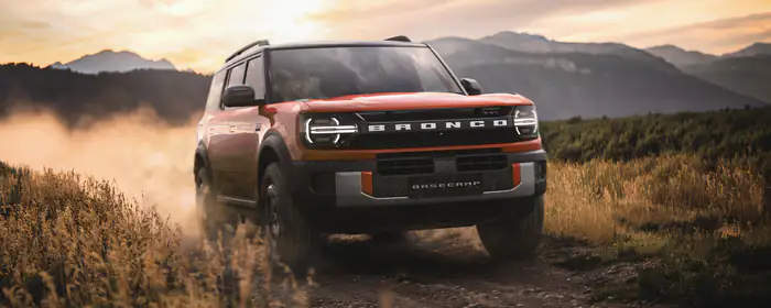 UltraWide 21:9 обои Ford (3440x1440): Ford Bronco, горы, бездорожье, пыль