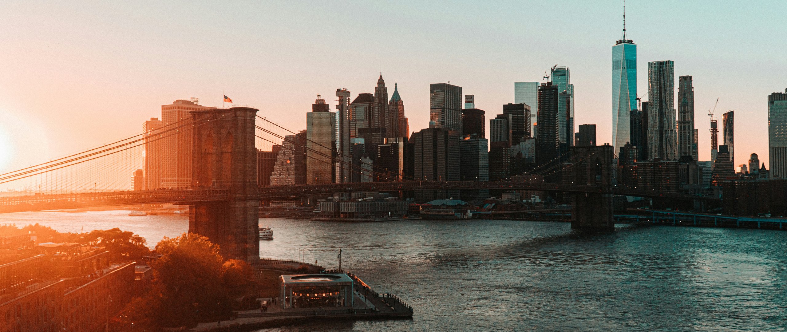 Brooklyn Bridge and Manhattan Skyscrapers - UltraWide 21:9 wallpapers in 2560x1080 resolution