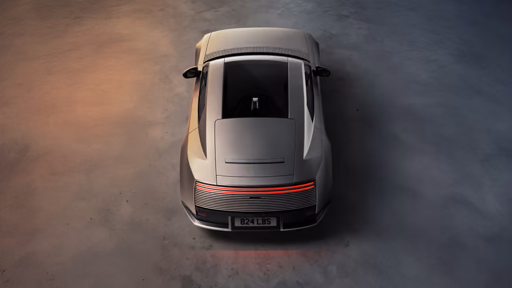 Jaguar Type 01 вид сзади - Обои для Apple iPad 1 в разрешении 1024x1024