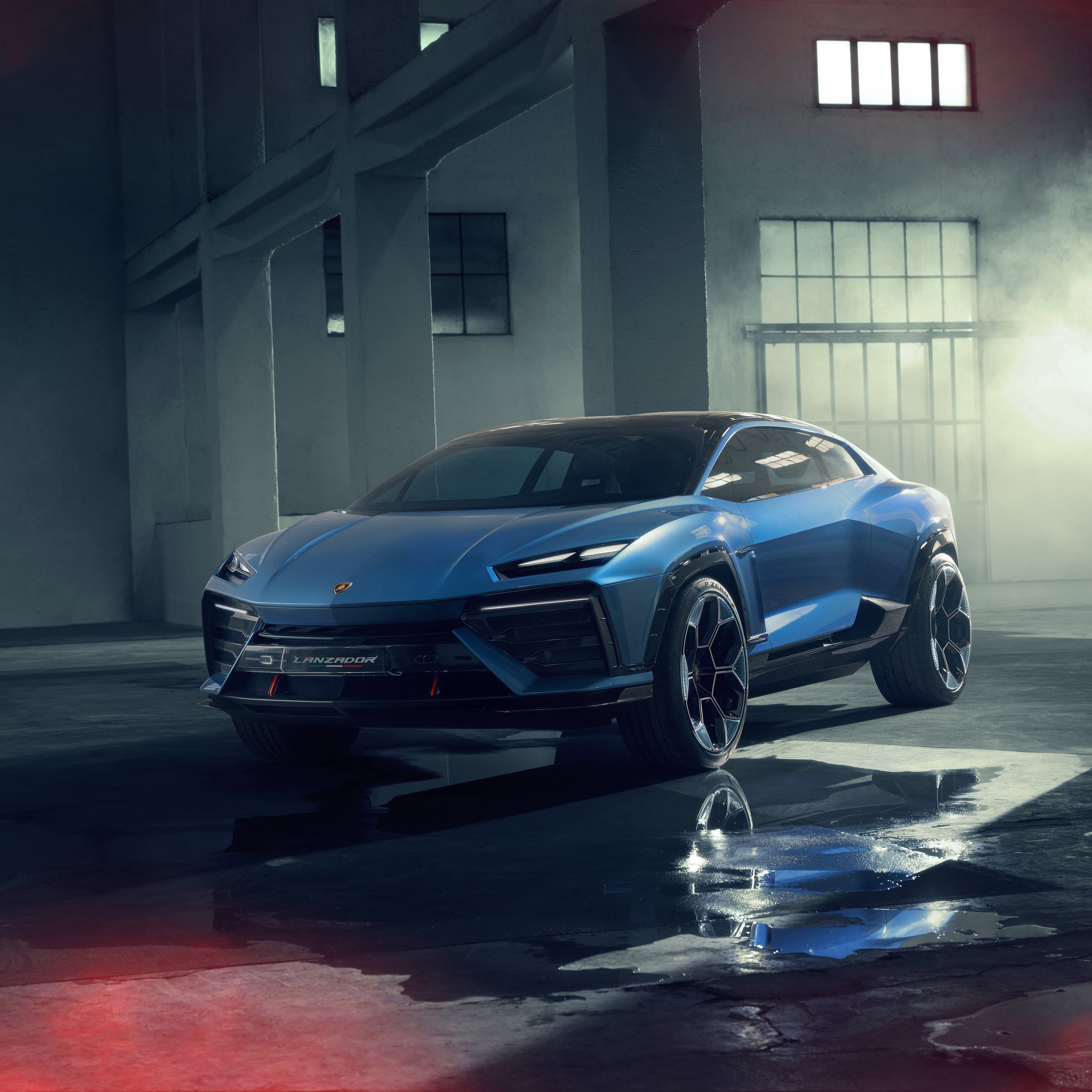 Lamborghini Lanzador front view - Wallpapers for iPad Pro 11″ in 2388x2388 resolution