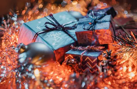 Wallpapers for Samsung/Xiaomi (2000x2000): Christmas, stringlight, gift, ribbon